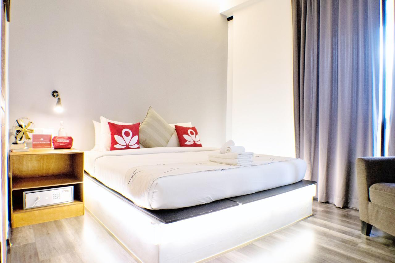 Zen Rooms Eden Parade Танджунг-Бунга Экстерьер фото